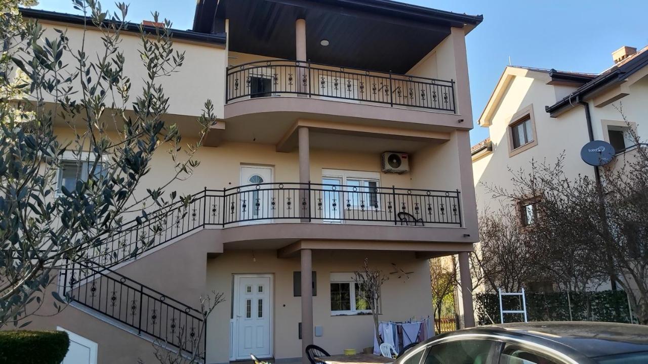 Apartments Pravica Trebin Dış mekan fotoğraf